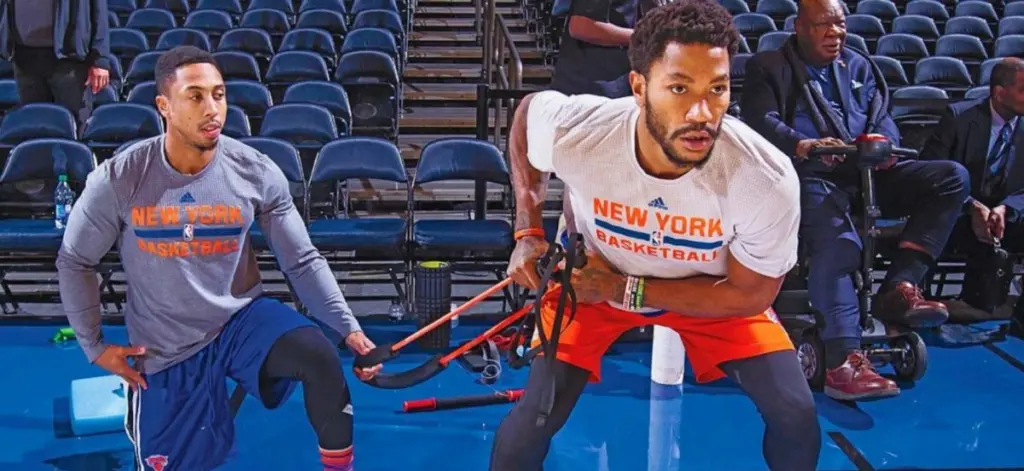 NBA trainer gets to work with derrick rose